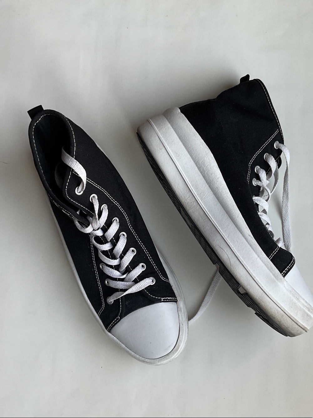 Time & Tru Black Canvas High-Top Sneakers